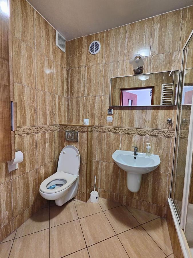 Pokoje Goscinne U Izy Толкмицко Екстериор снимка