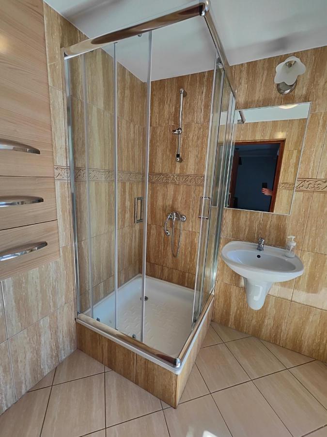 Pokoje Goscinne U Izy Толкмицко Екстериор снимка