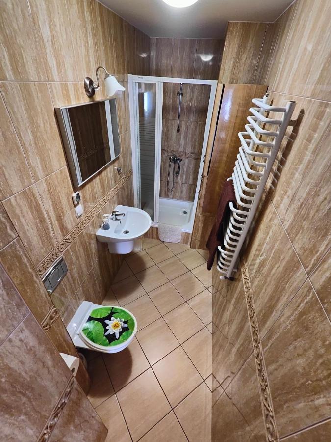 Pokoje Goscinne U Izy Толкмицко Екстериор снимка